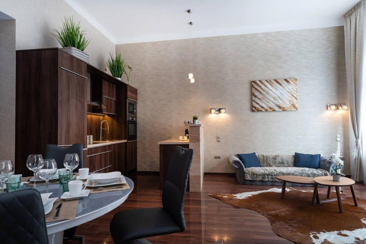 בודפשט Central Luxy Design Apartment מראה חיצוני תמונה