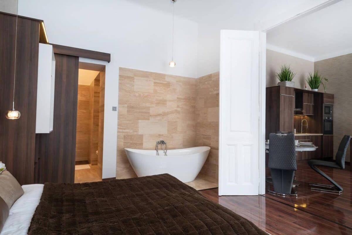 בודפשט Central Luxy Design Apartment מראה חיצוני תמונה